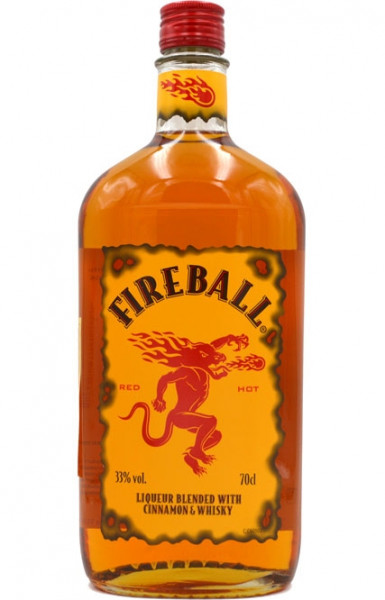 Fireball Likör mit Whisky und Zimt